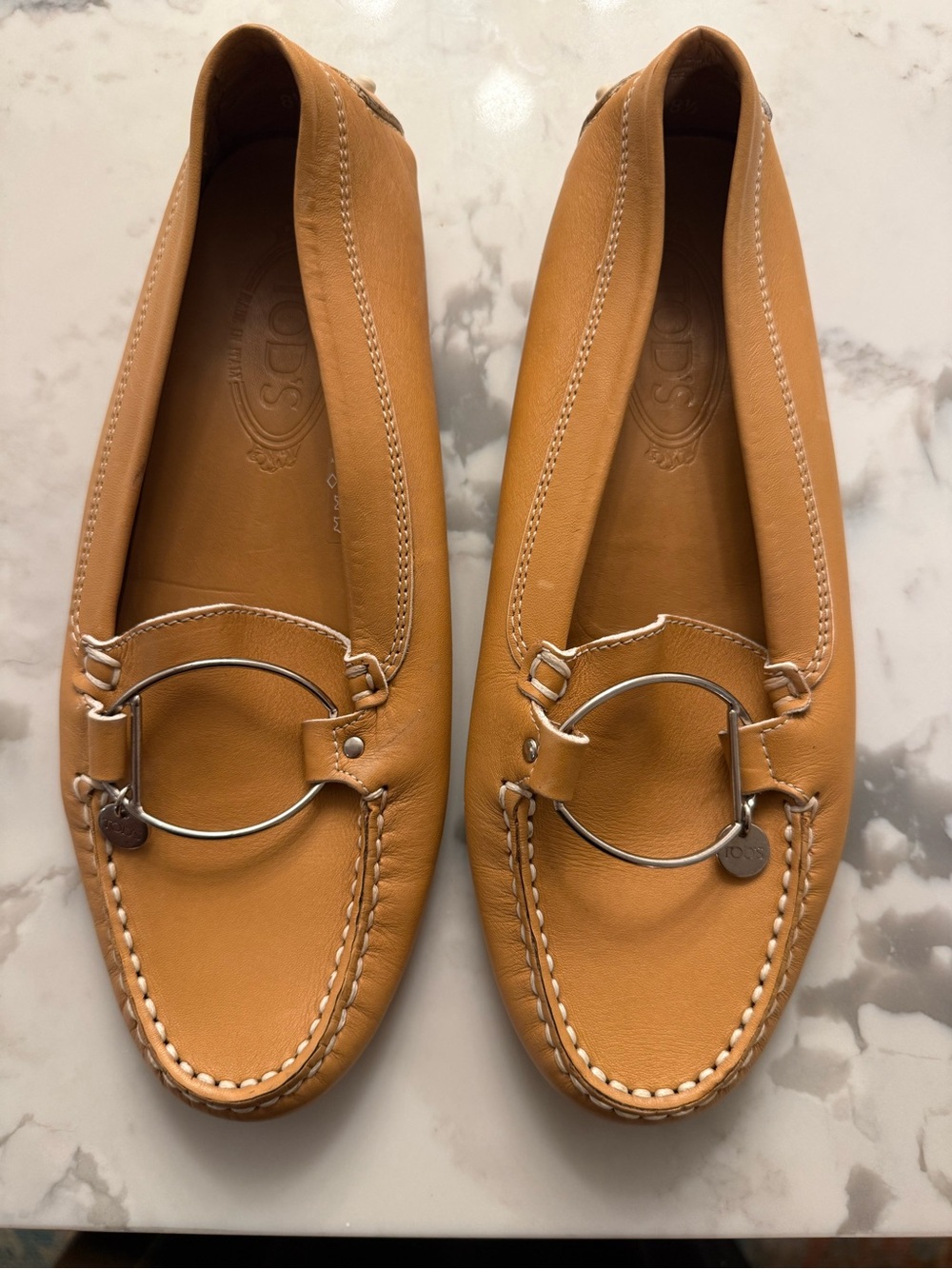Genuine Tod's Gommino Classic Leather Driving Loafers - Tan